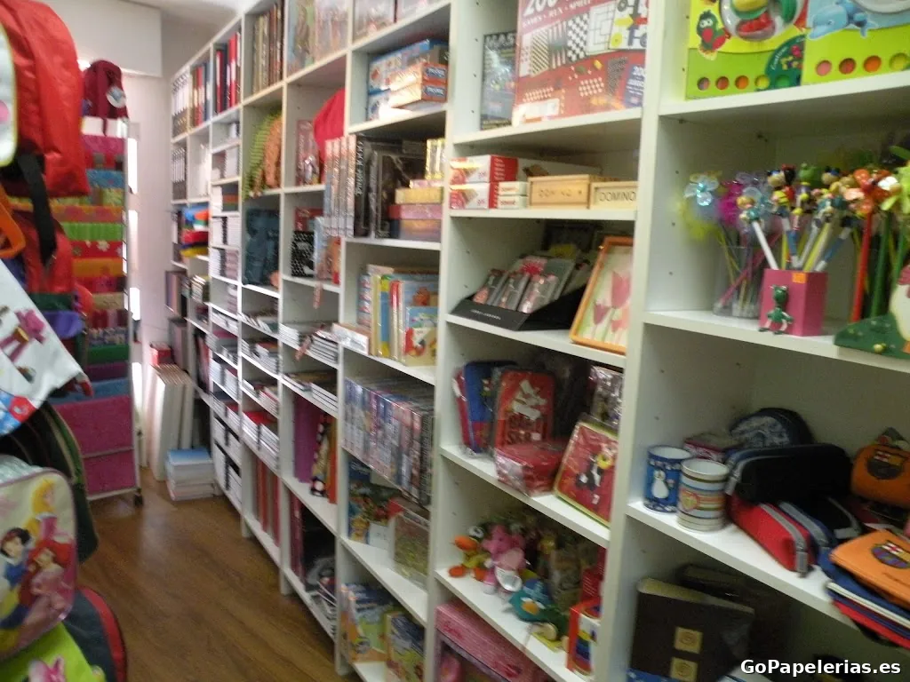 La Laia - Papereria, copisteria, llibreria i regals